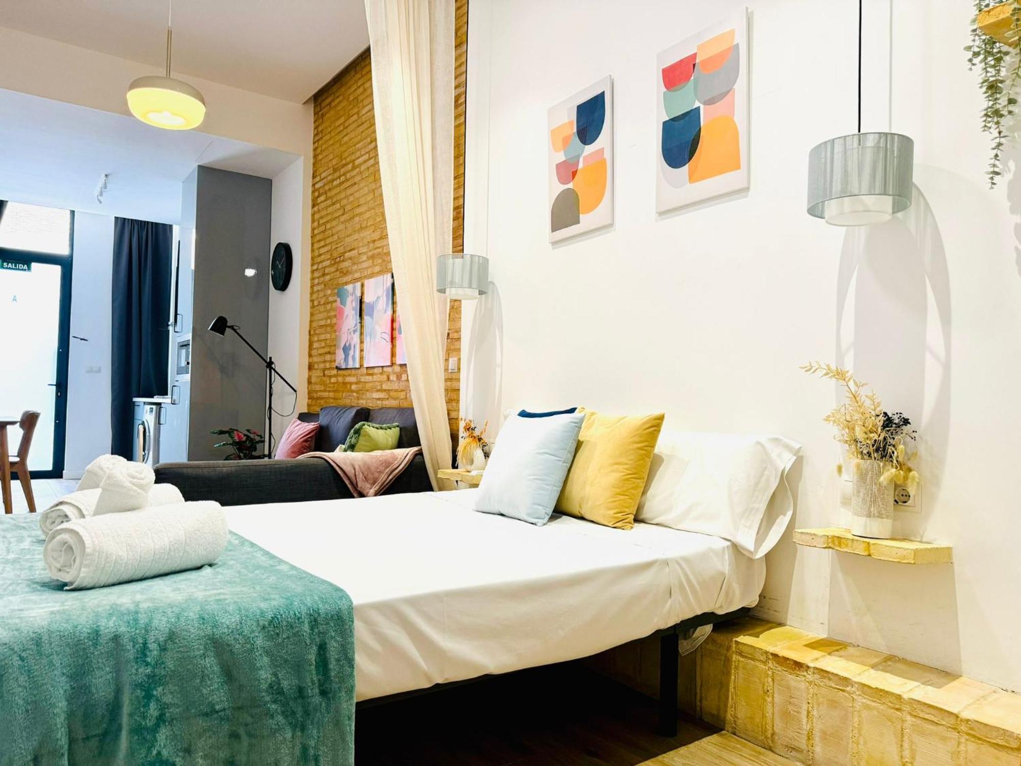 Relaxing Beachside Cabanyal Loft Valencia Exterior photo